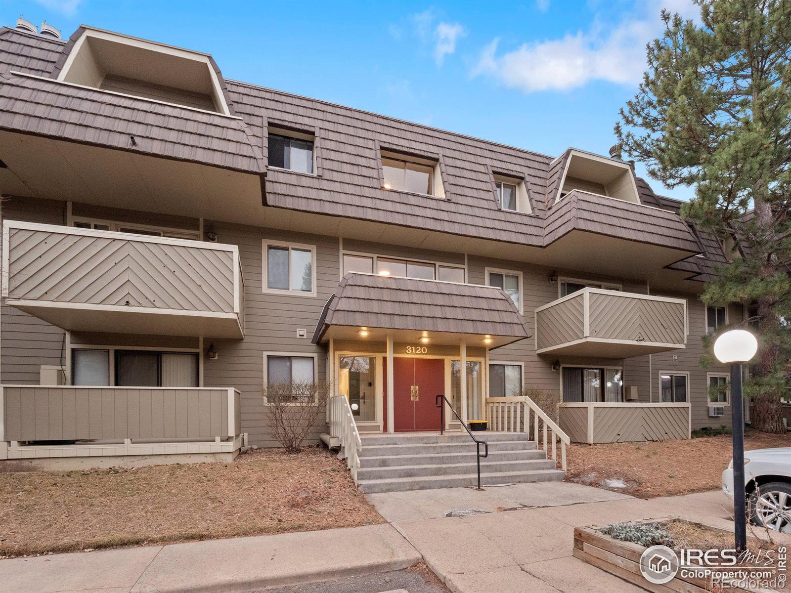 MLS Image #18 for 3120  corona trail,boulder, Colorado