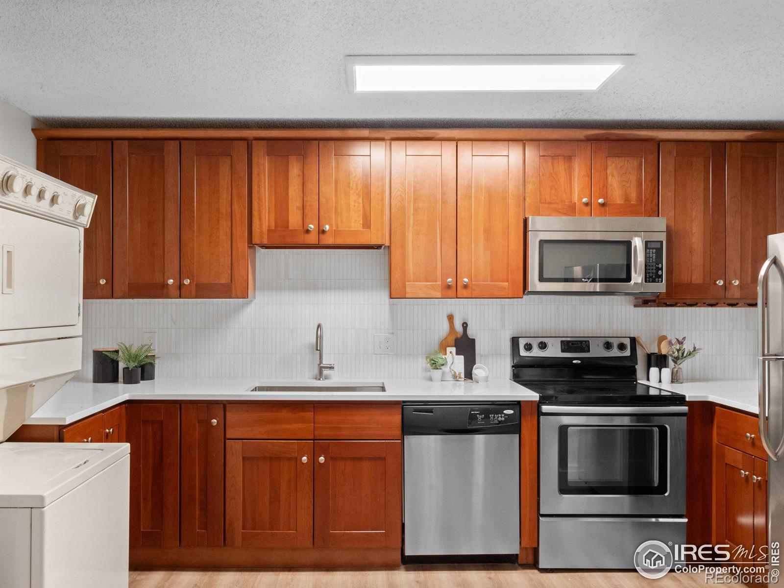 MLS Image #7 for 3120  corona trail,boulder, Colorado
