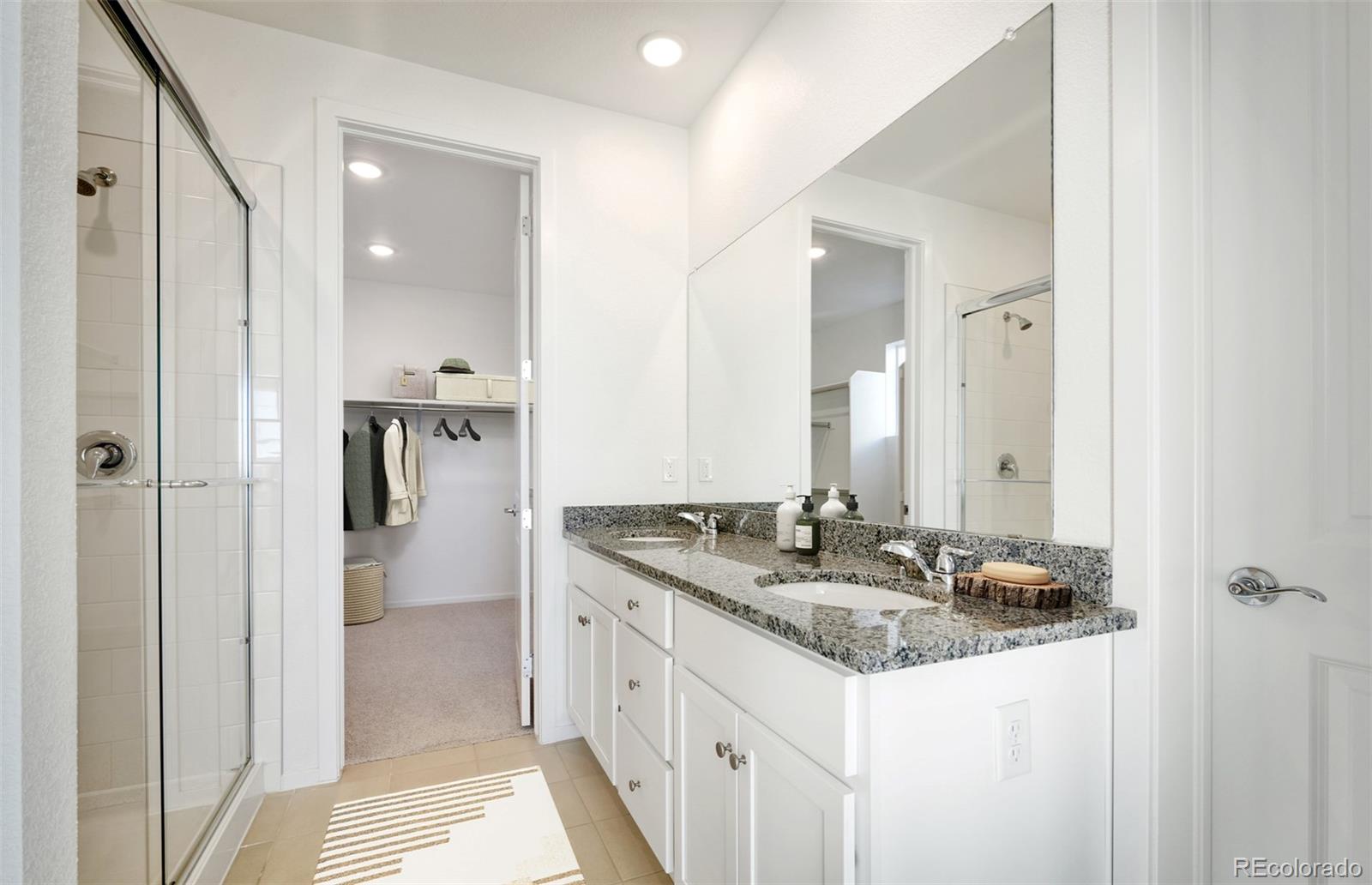 MLS Image #9 for 23721 e 40th avenue,aurora, Colorado