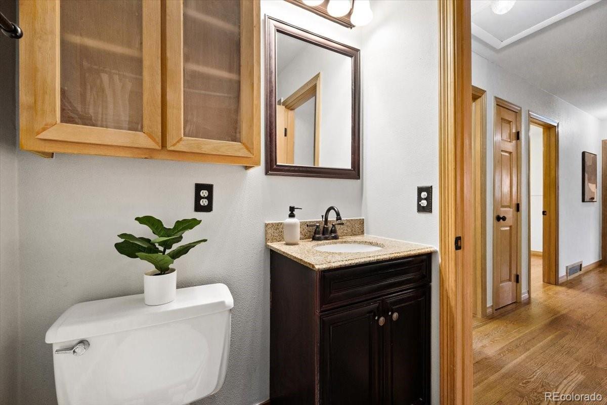 MLS Image #21 for 4230 s lipan street,englewood, Colorado