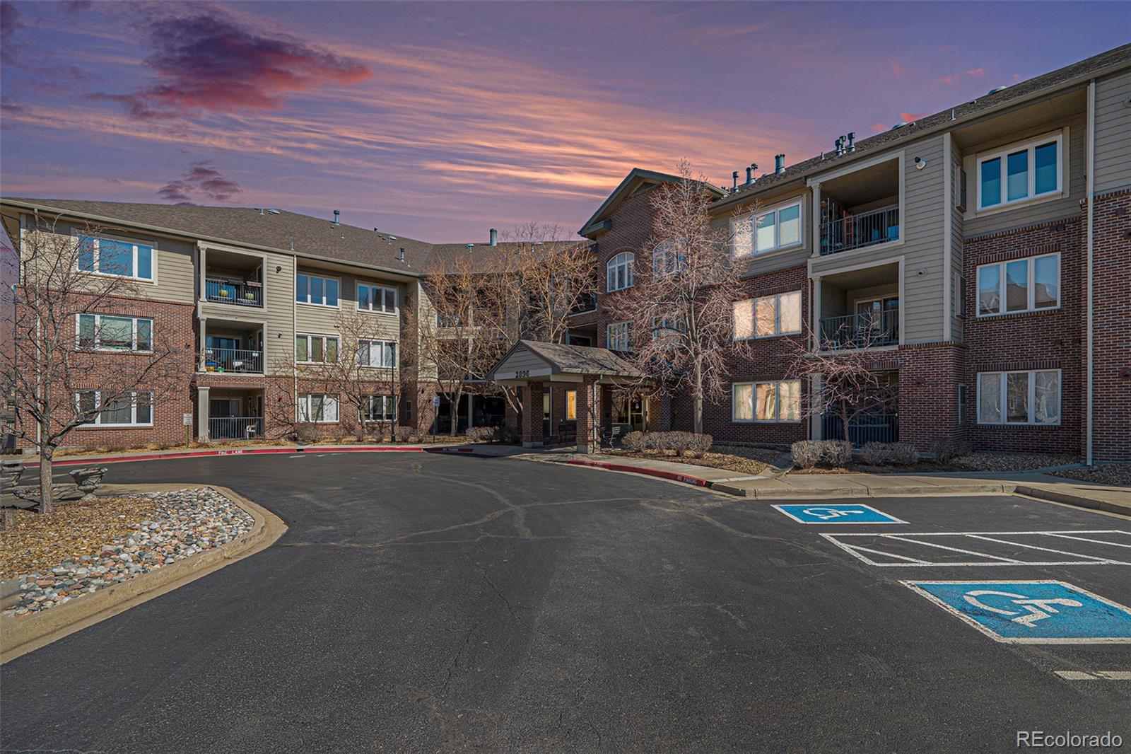 MLS Image #5 for 2896 w riverwalk circle,littleton, Colorado