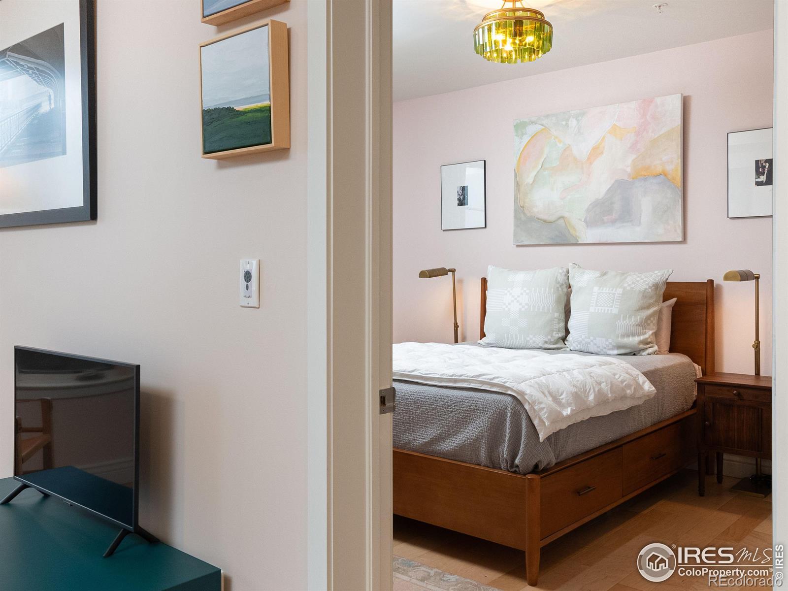 MLS Image #14 for 3701  arapahoe avenue,boulder, Colorado