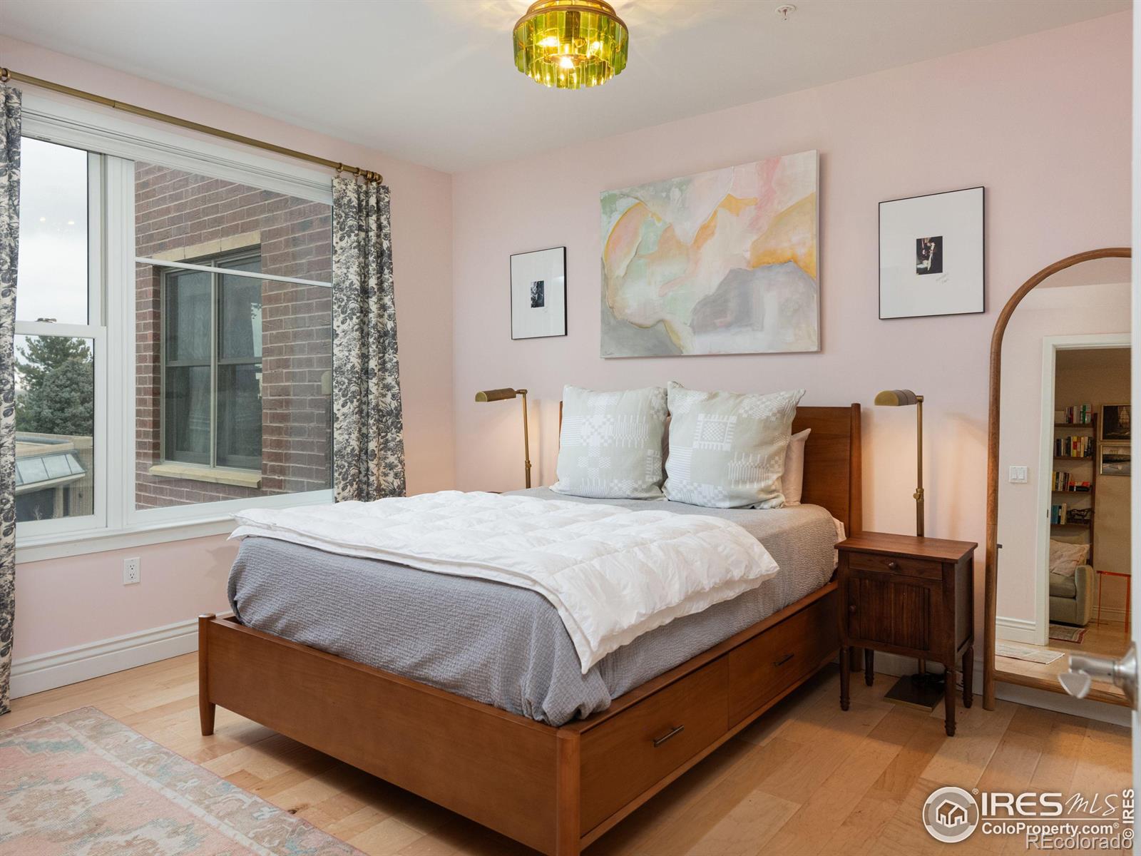 MLS Image #15 for 3701  arapahoe avenue,boulder, Colorado