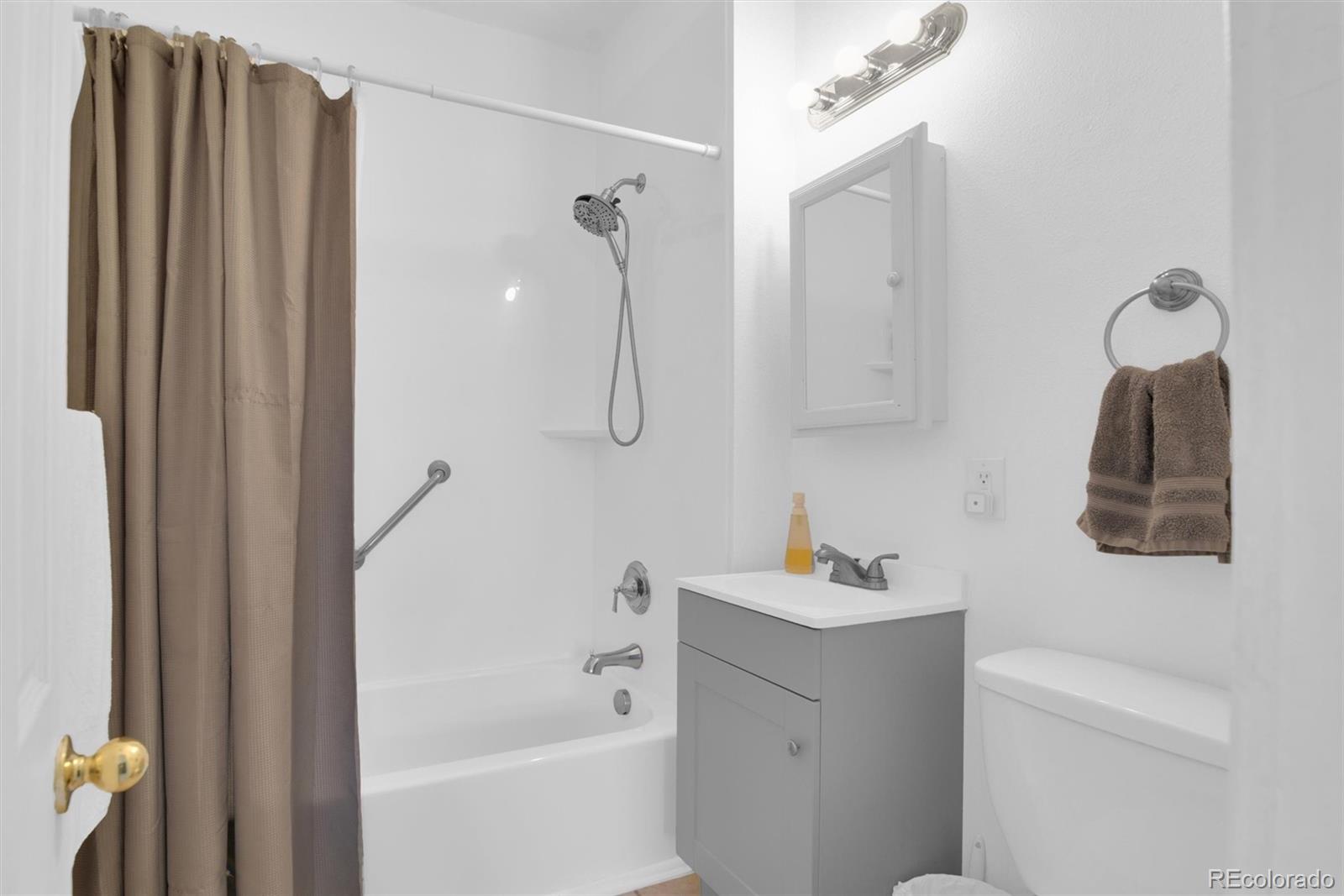 MLS Image #15 for 4710  pennsylvania street,denver, Colorado