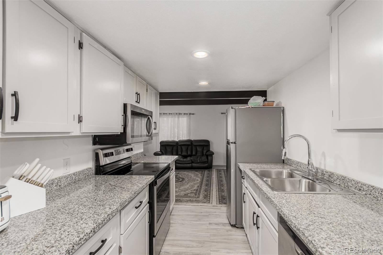 MLS Image #6 for 9725 e harvard avenue,denver, Colorado