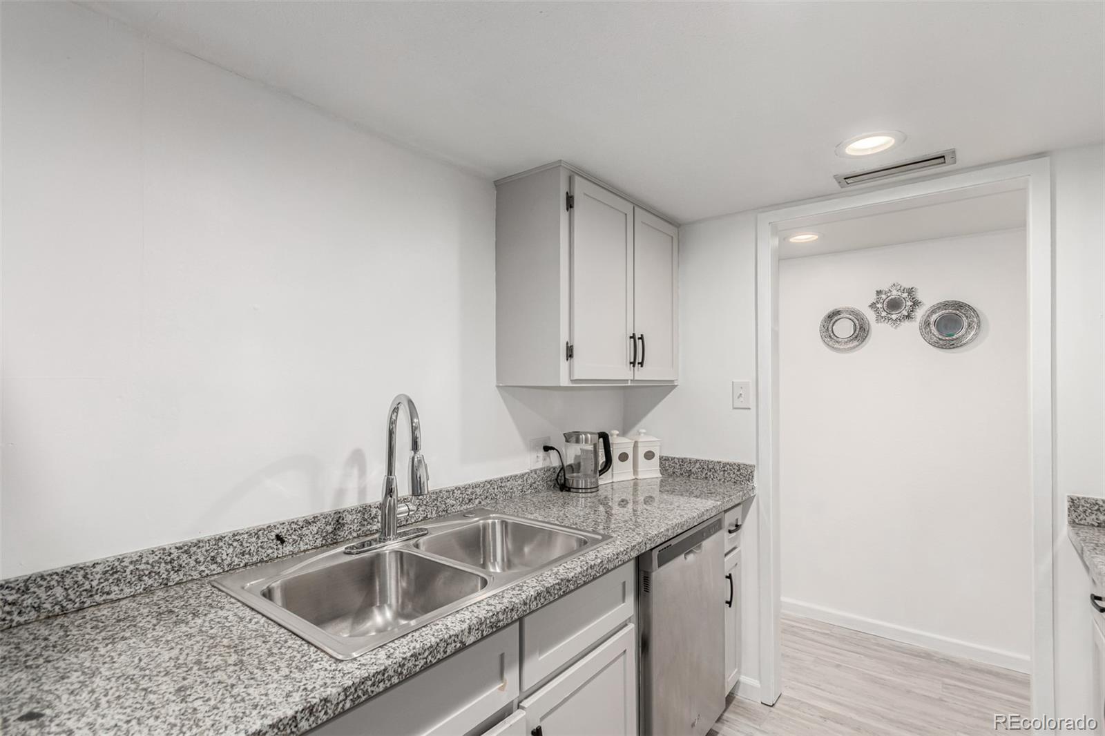 MLS Image #8 for 9725 e harvard avenue,denver, Colorado
