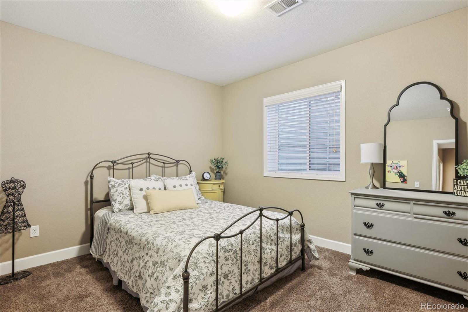 MLS Image #35 for 7761 s queensburg way,aurora, Colorado