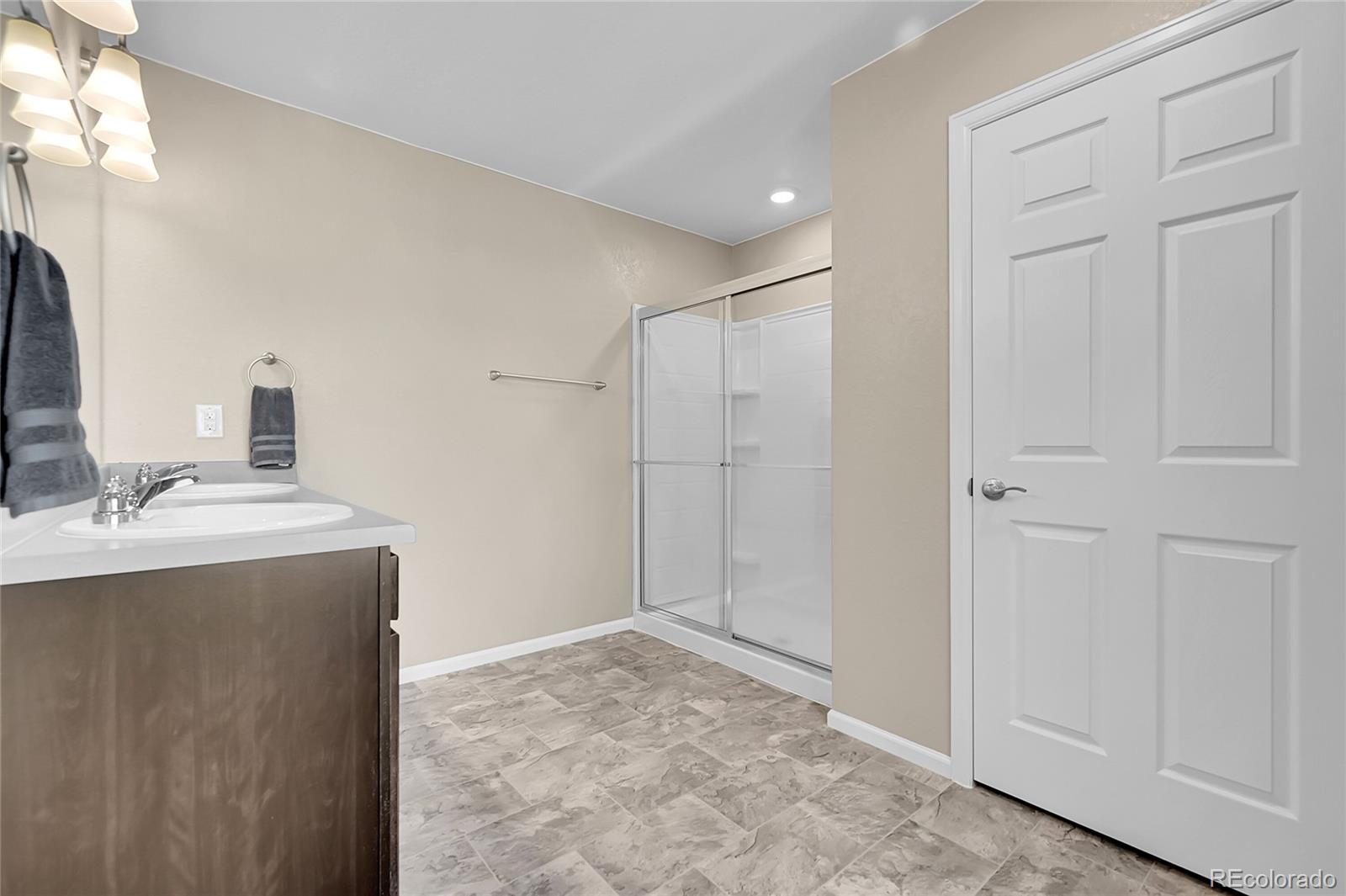 MLS Image #11 for 20040 e 61st drive,aurora, Colorado