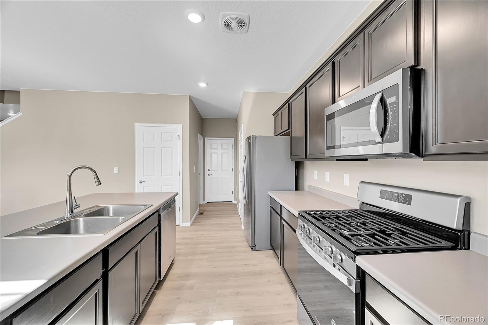 MLS Image #5 for 20040 e 61st drive,aurora, Colorado
