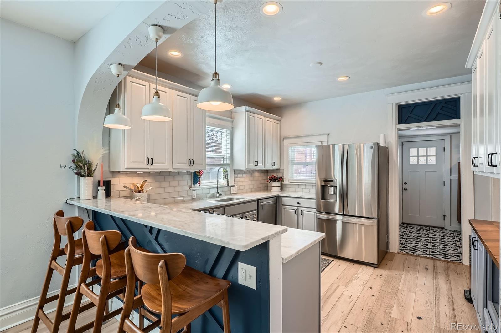 MLS Image #11 for 1749 s lincoln street,denver, Colorado