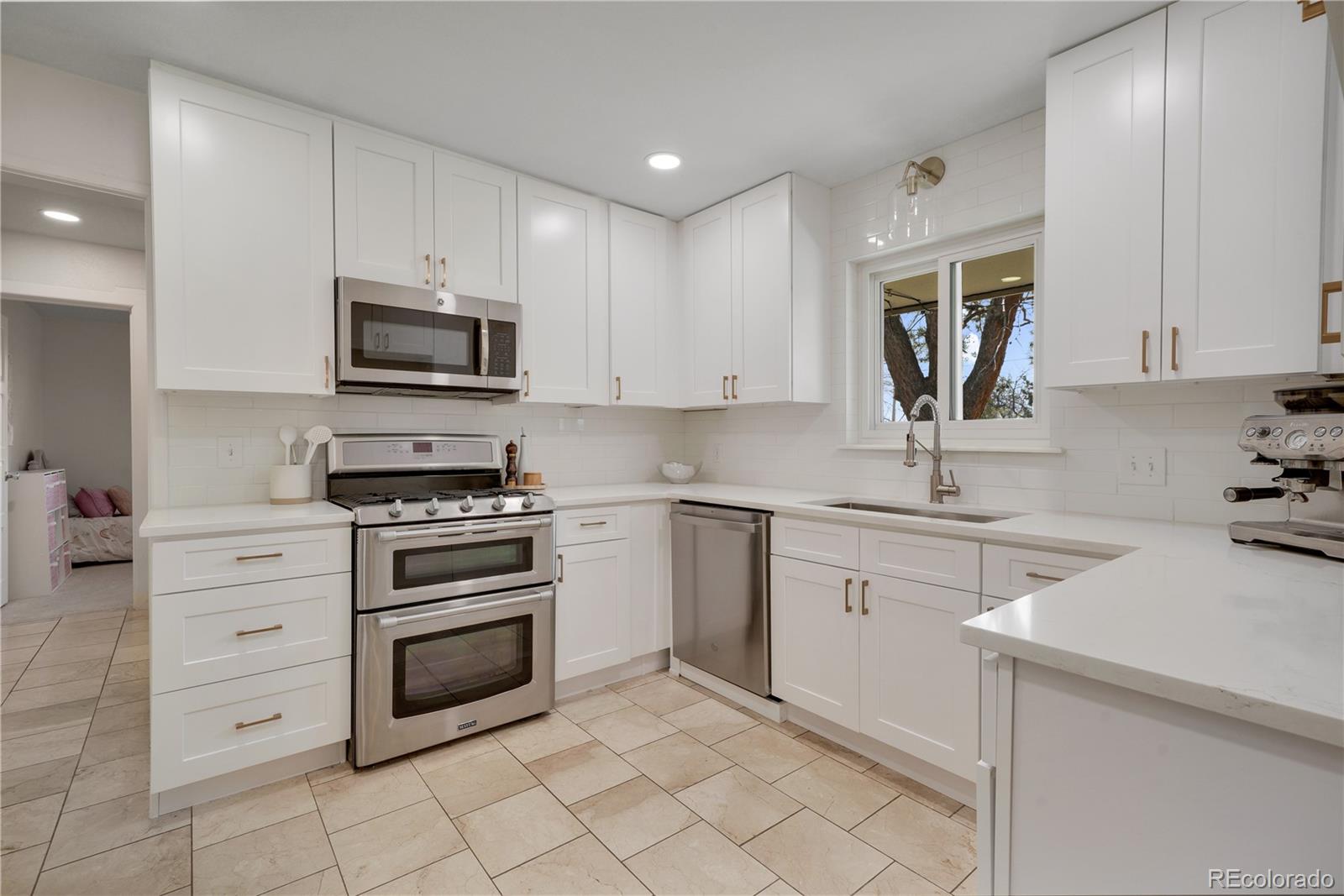 MLS Image #15 for 3292 s wabash court,denver, Colorado