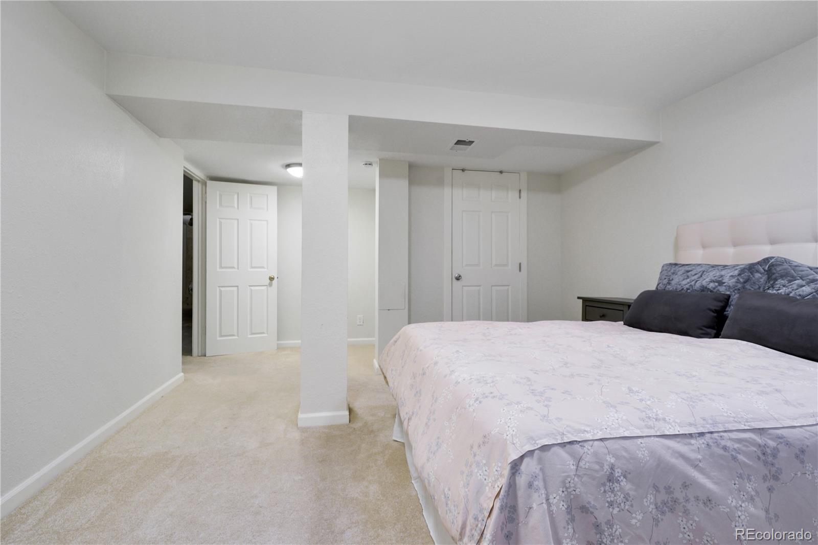 MLS Image #32 for 3292 s wabash court,denver, Colorado