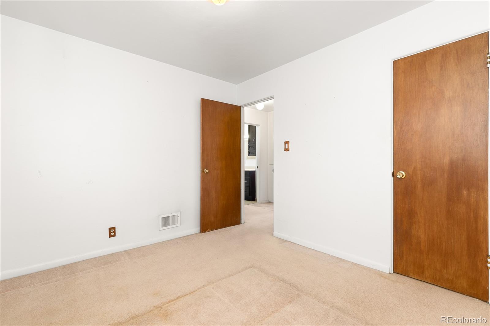 MLS Image #33 for 2434 s ogden street,denver, Colorado