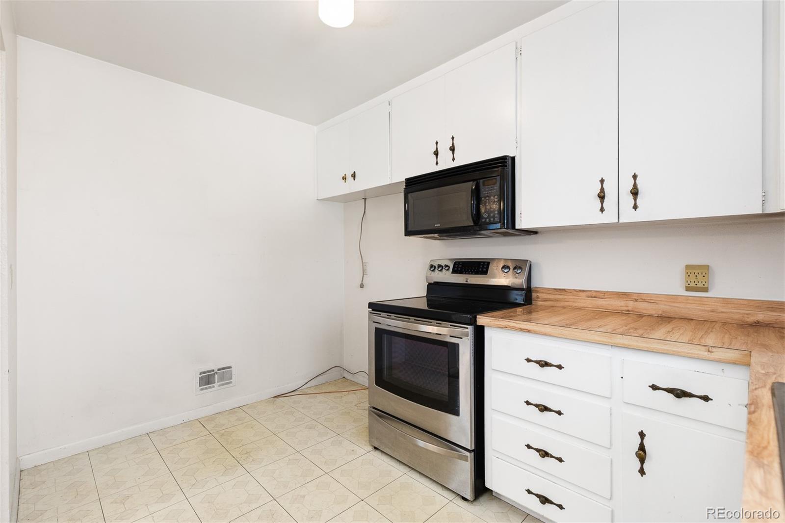 MLS Image #36 for 2434 s ogden street,denver, Colorado