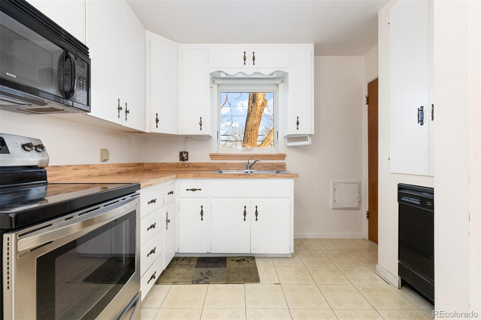 MLS Image #37 for 2434 s ogden street,denver, Colorado