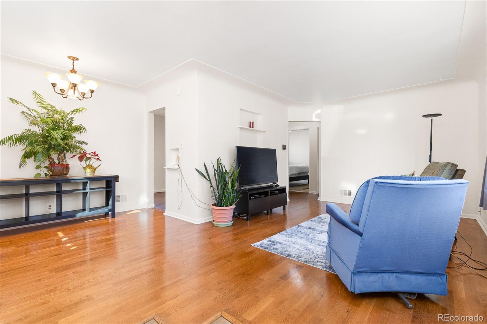 MLS Image #6 for 2434 s ogden street,denver, Colorado
