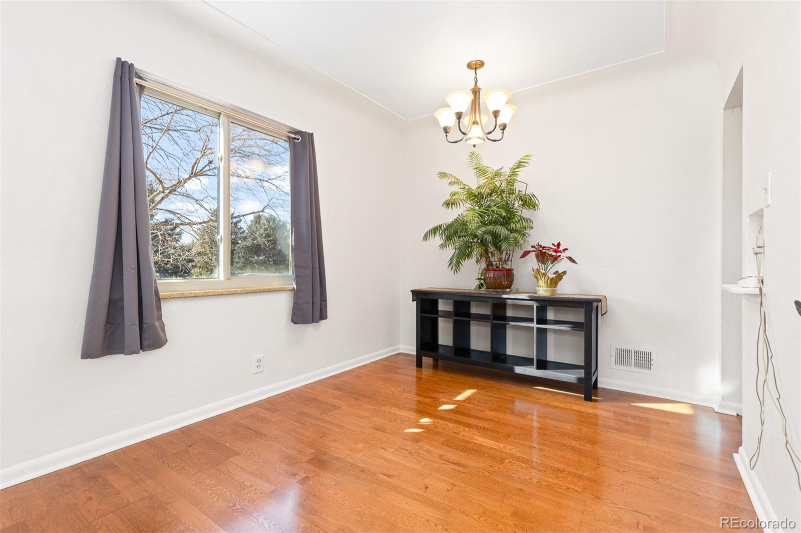 MLS Image #8 for 2434 s ogden street,denver, Colorado