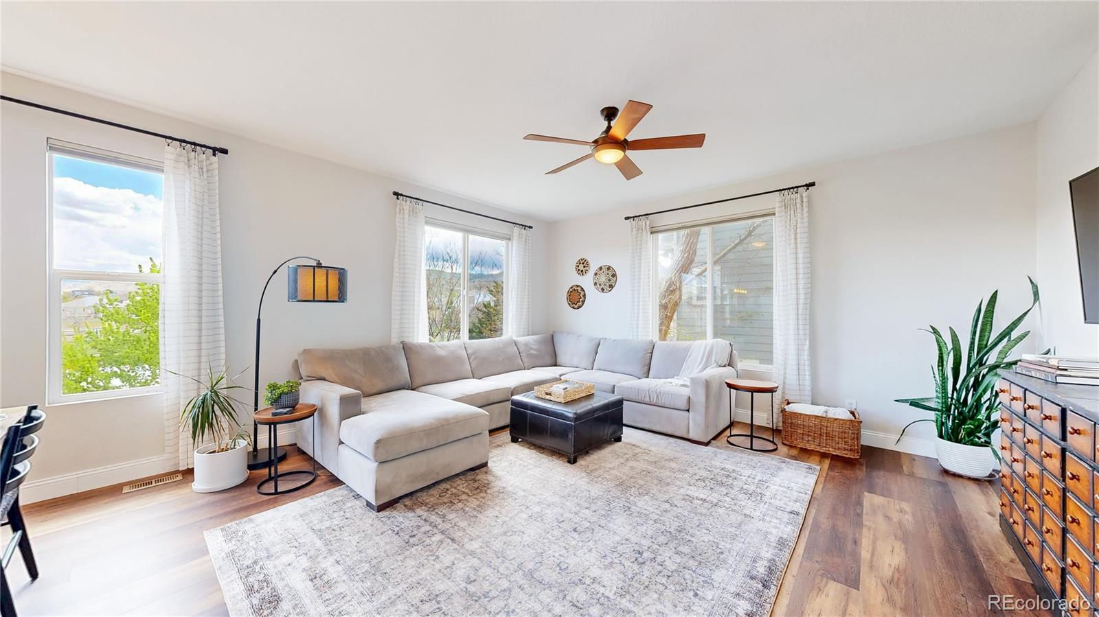 MLS Image #14 for 9804 n crystal lake drive,littleton, Colorado