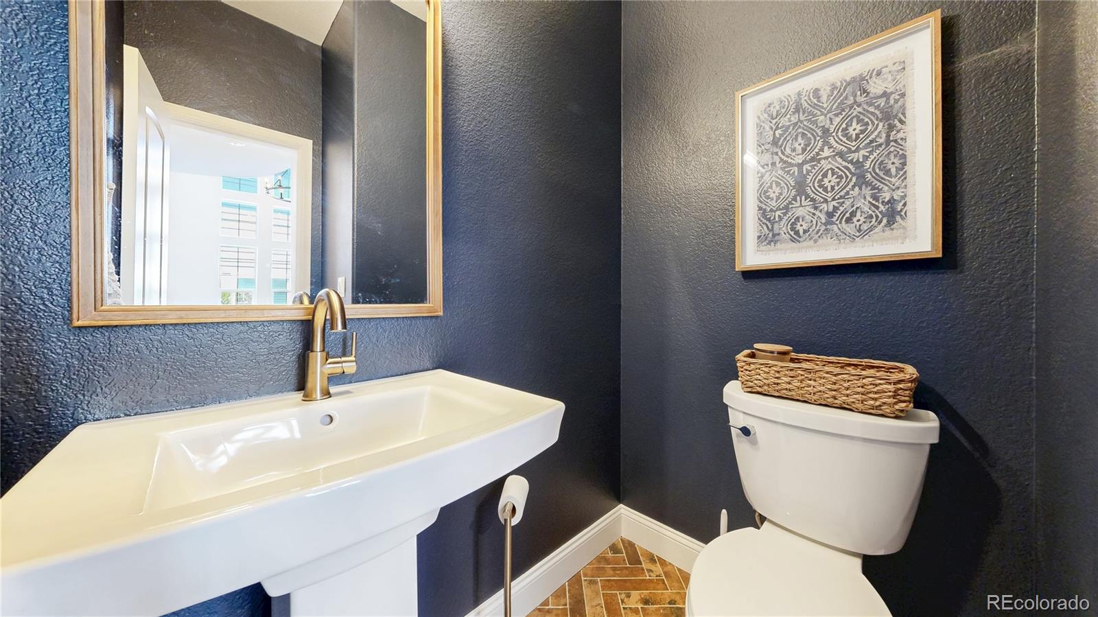 MLS Image #17 for 9804 n crystal lake drive,littleton, Colorado