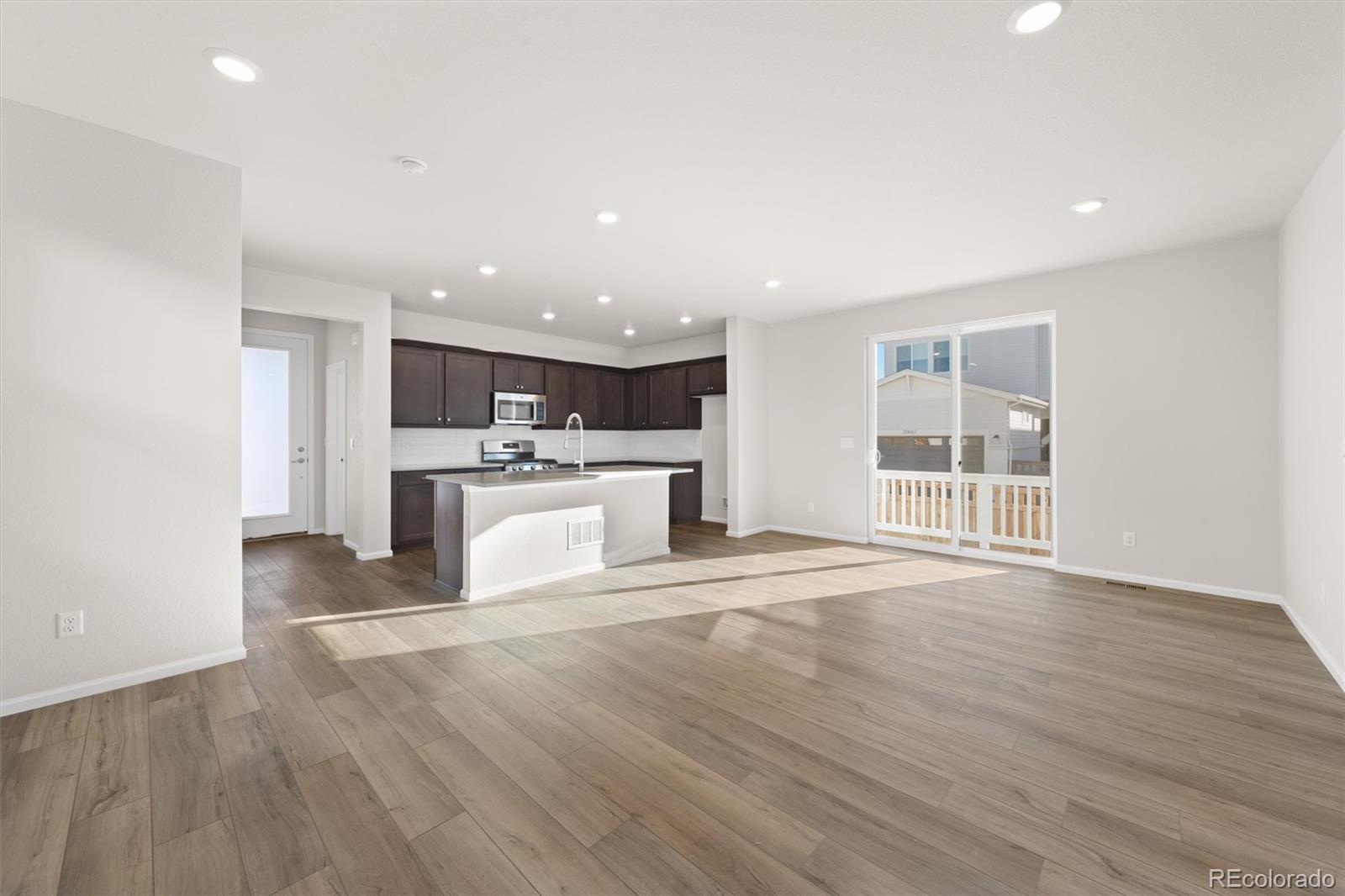 MLS Image #11 for 21134 e 63rd drive,aurora, Colorado
