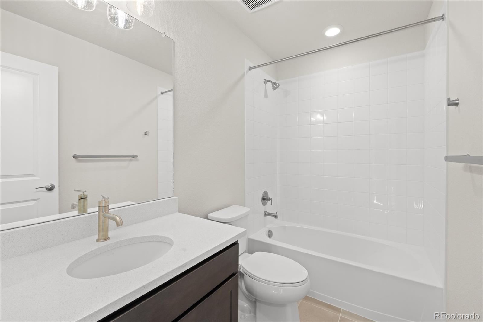 MLS Image #18 for 21134 e 63rd drive,aurora, Colorado