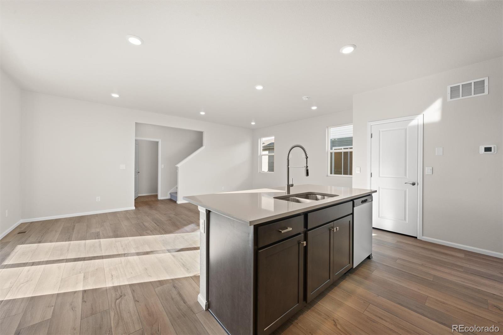 MLS Image #9 for 21134 e 63rd drive,aurora, Colorado