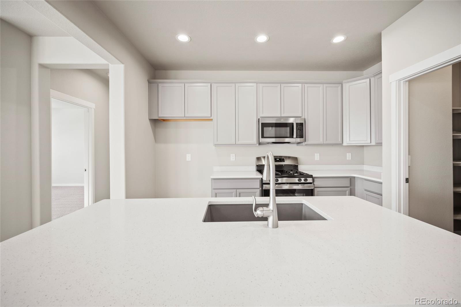 MLS Image #7 for 774  anderson street,lochbuie, Colorado