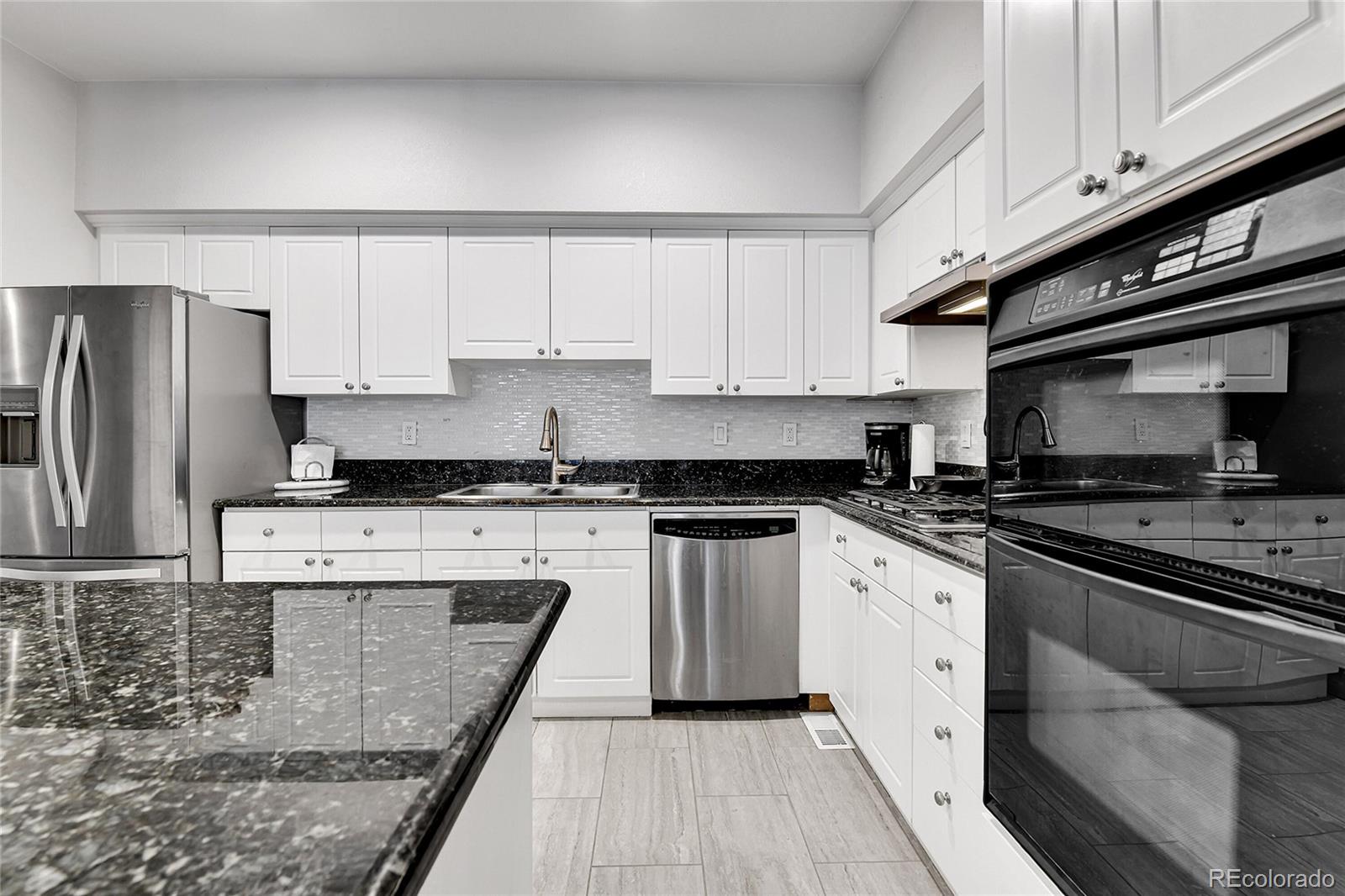 MLS Image #6 for 45  jackson street c,denver, Colorado