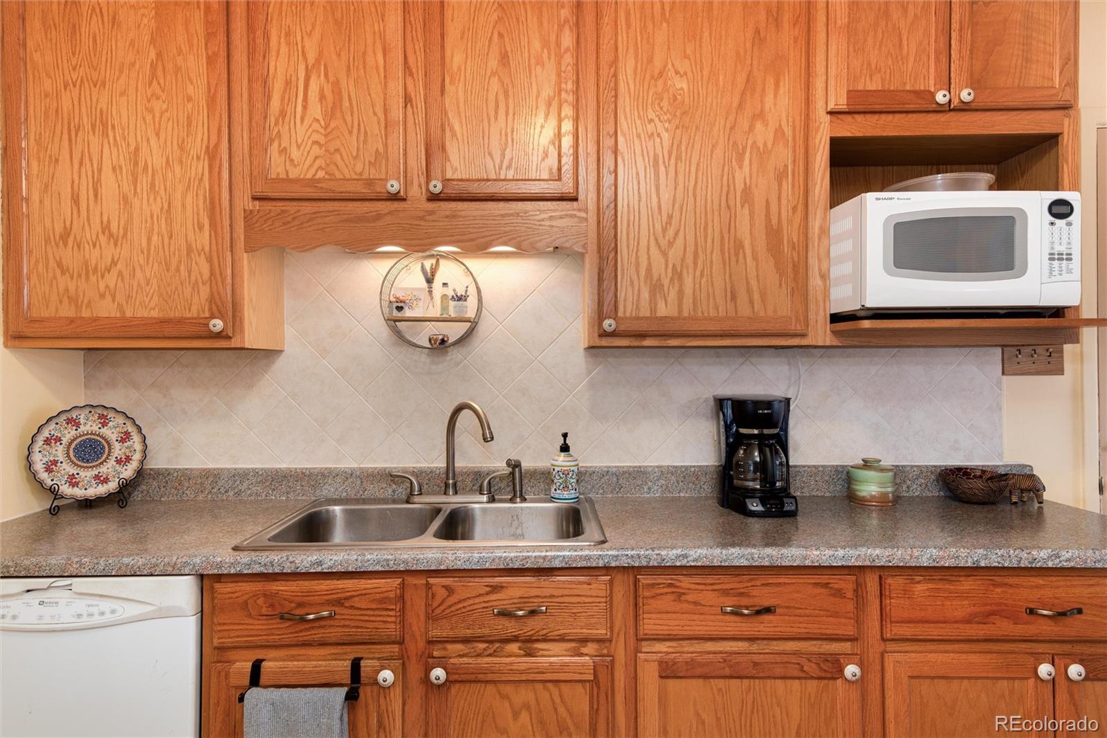 MLS Image #13 for 2993 s zenobia street,denver, Colorado