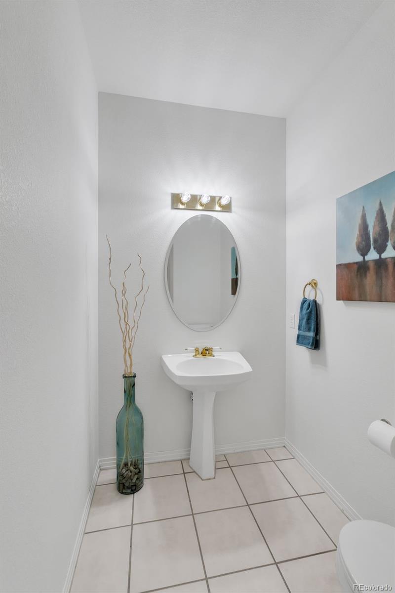 MLS Image #16 for 6102 e yale avenue,denver, Colorado