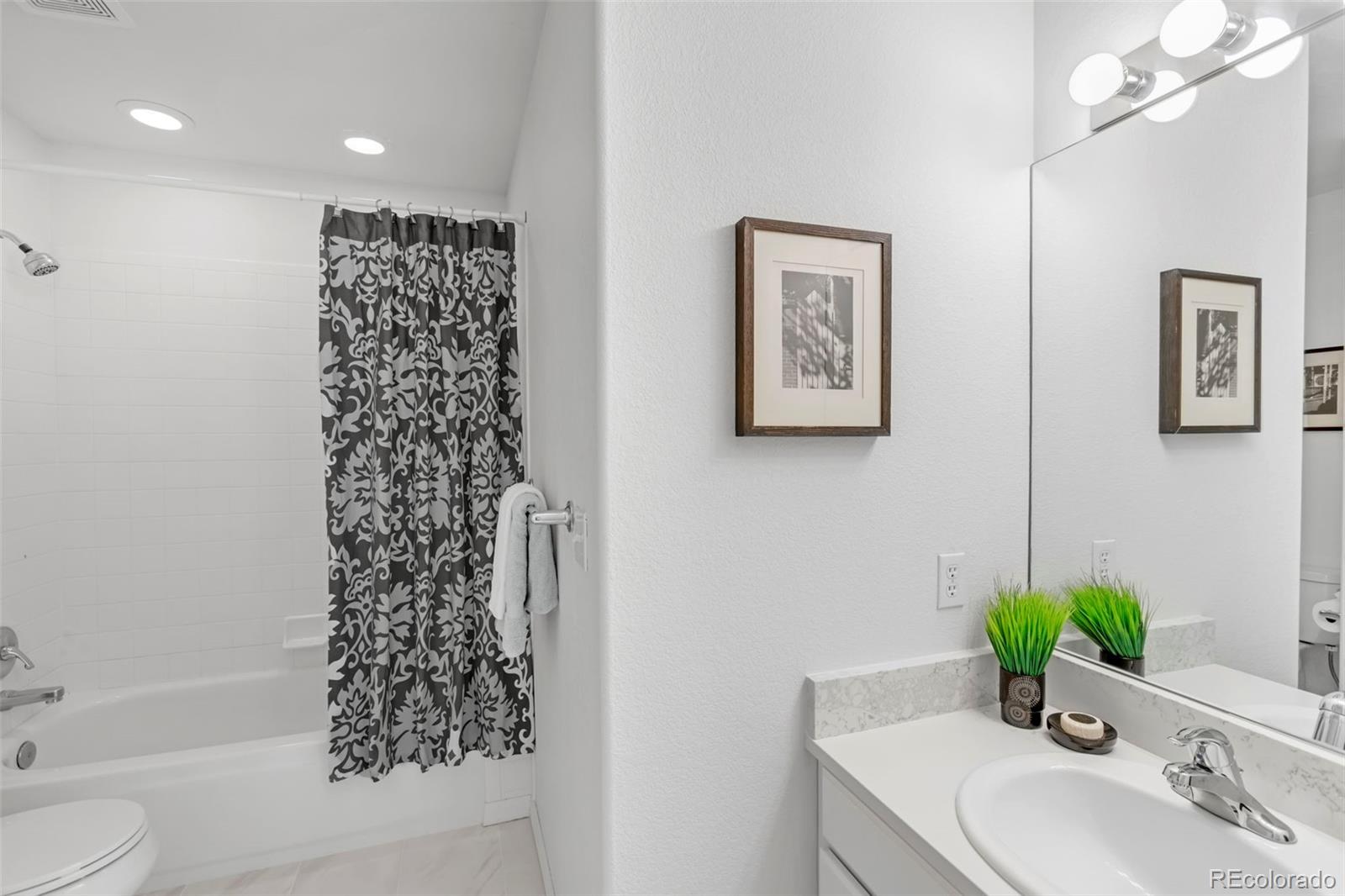 MLS Image #28 for 6102 e yale avenue,denver, Colorado