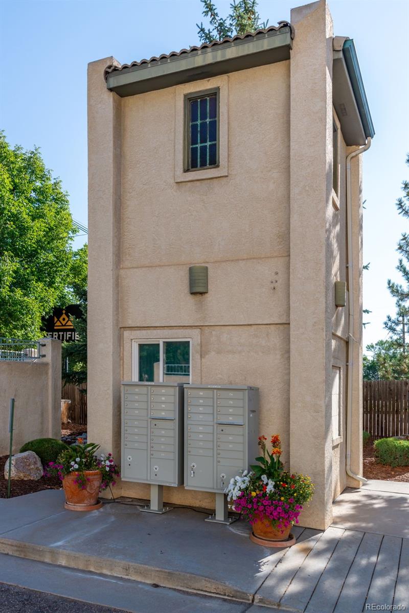 MLS Image #39 for 6102 e yale avenue,denver, Colorado