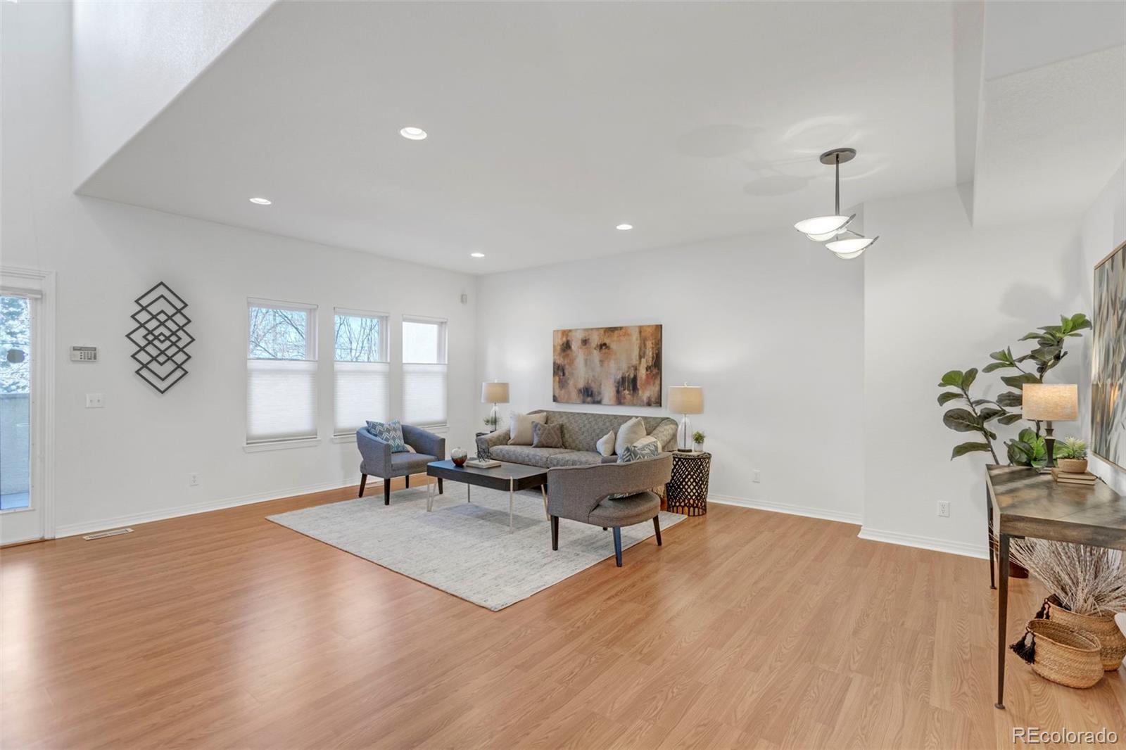 MLS Image #5 for 6102 e yale avenue,denver, Colorado