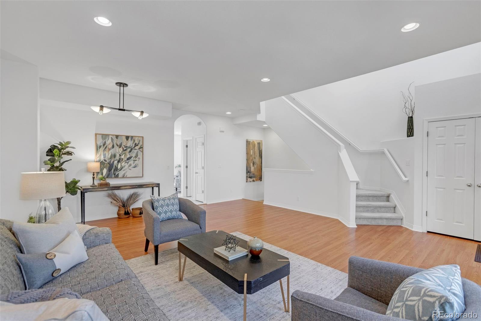 MLS Image #7 for 6102 e yale avenue,denver, Colorado