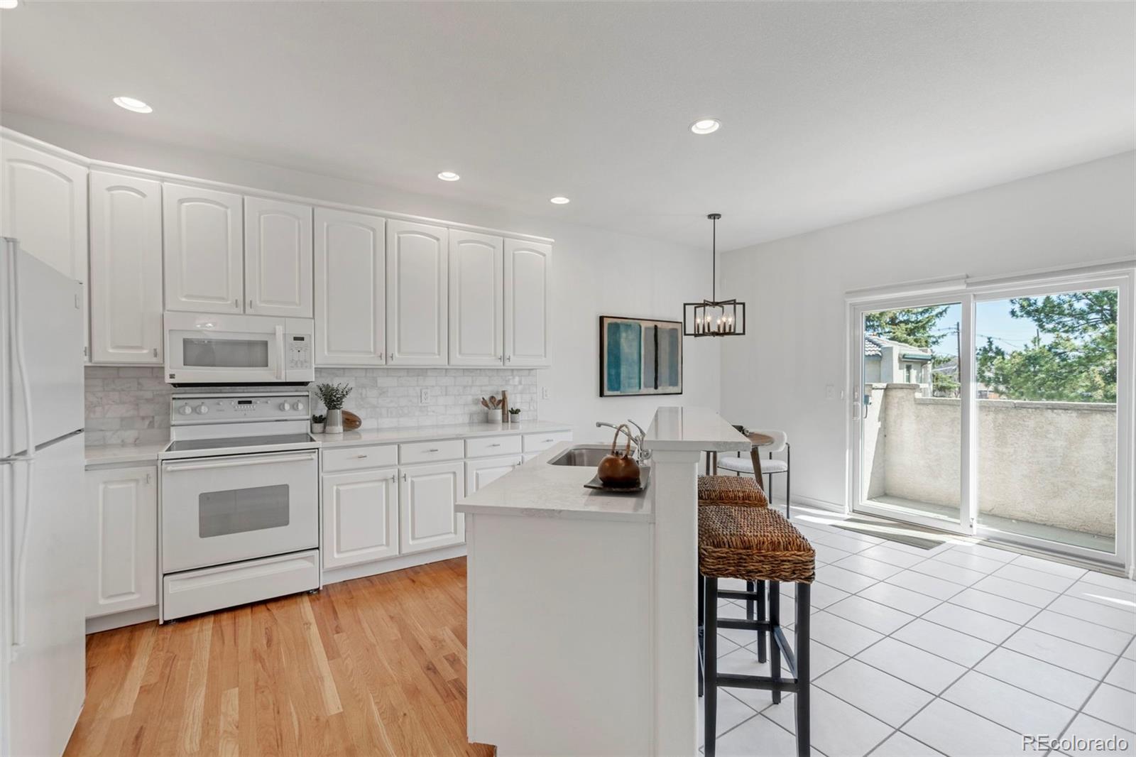 MLS Image #9 for 6102 e yale avenue,denver, Colorado