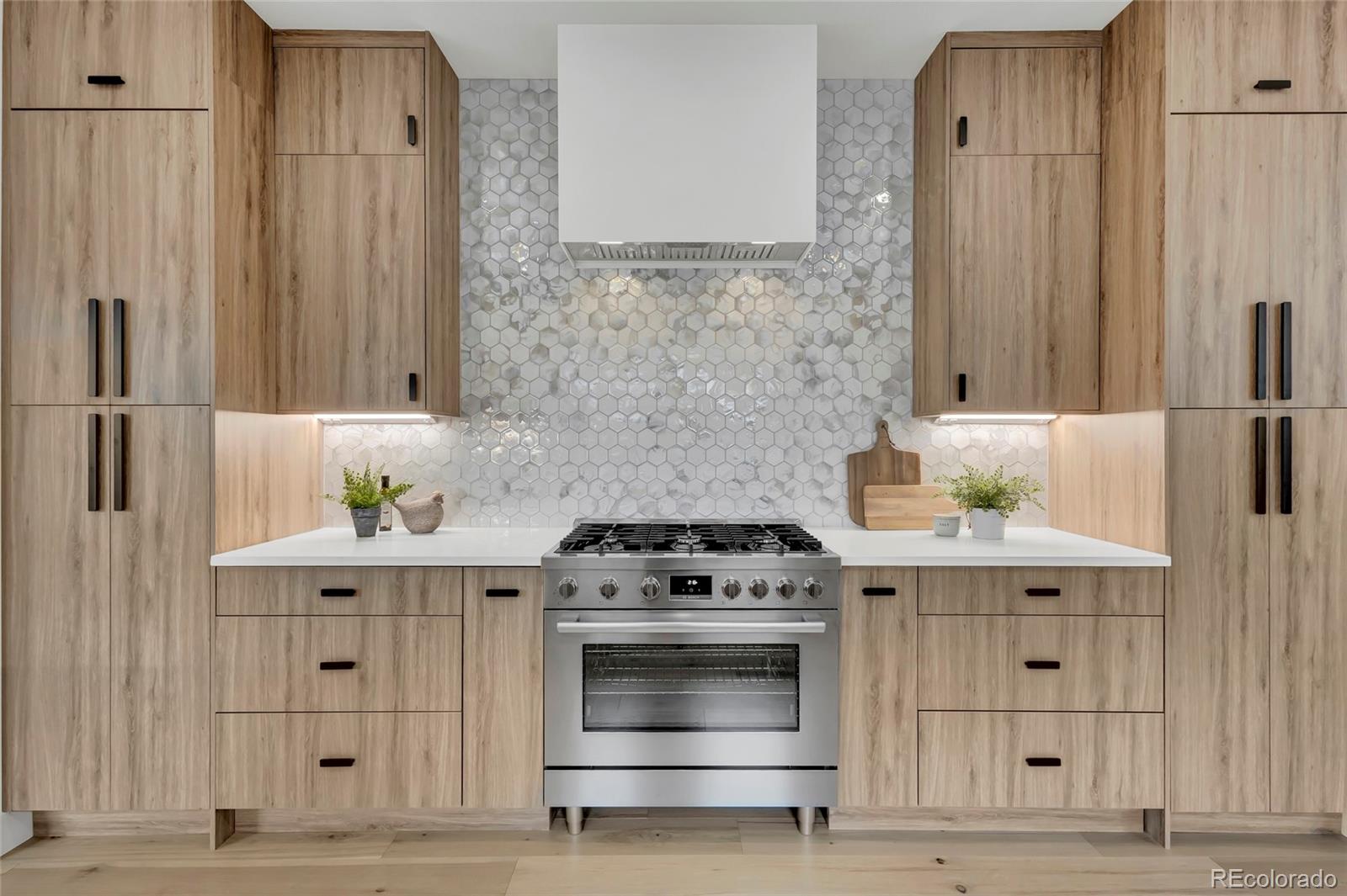 MLS Image #3 for 2800 s university boulevard,denver, Colorado