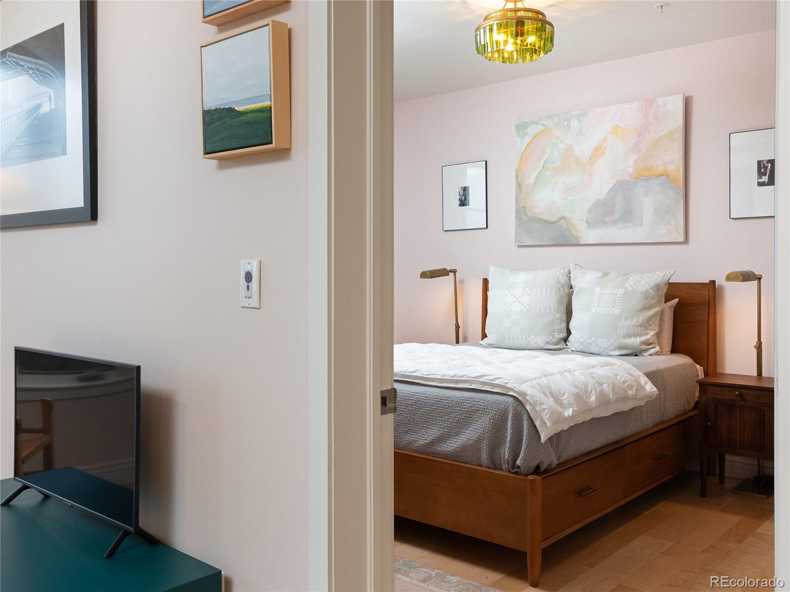 MLS Image #14 for 3701  arapahoe avenue,boulder, Colorado