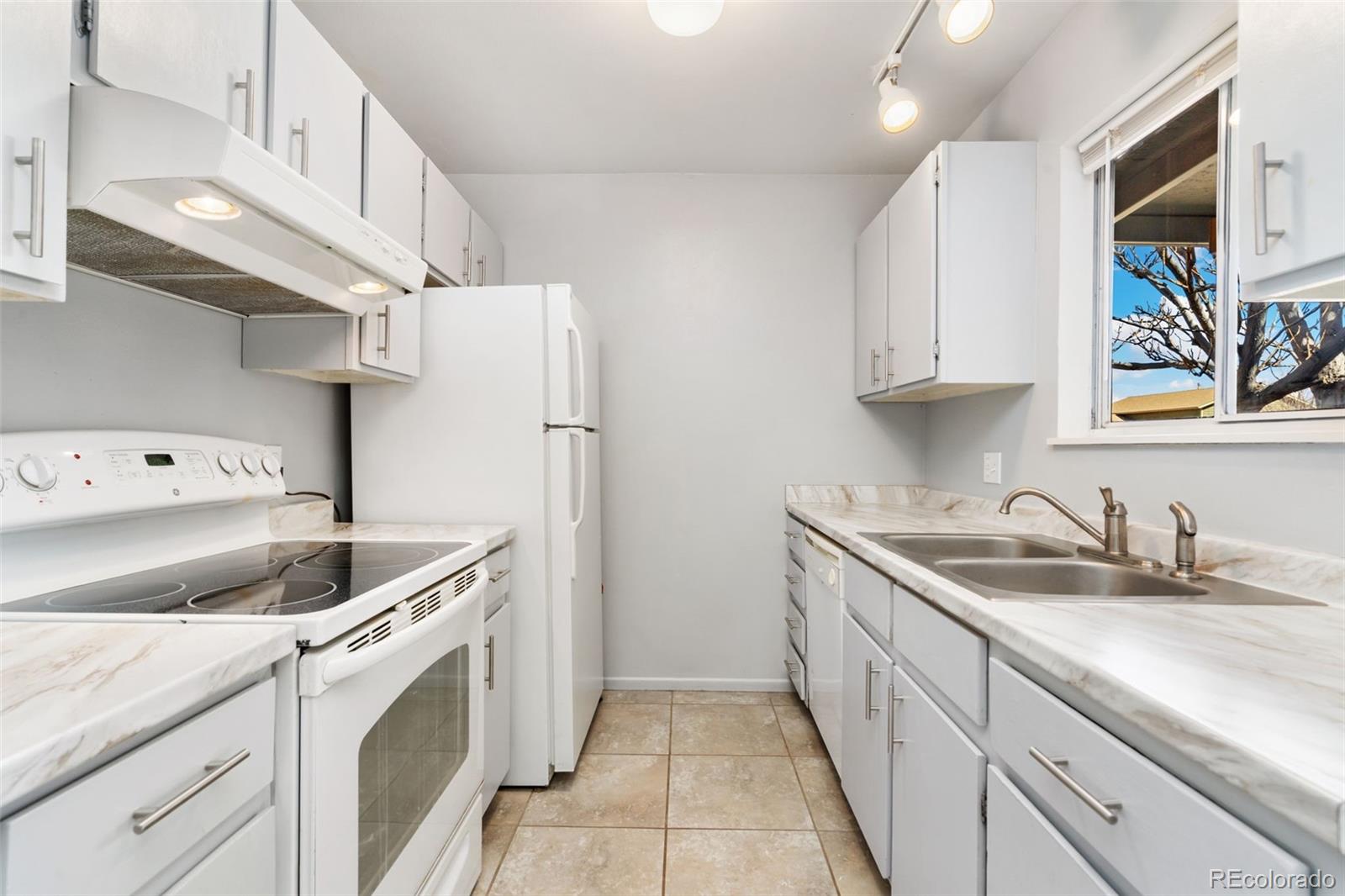 MLS Image #10 for 2010  wedgewood drive,greeley, Colorado