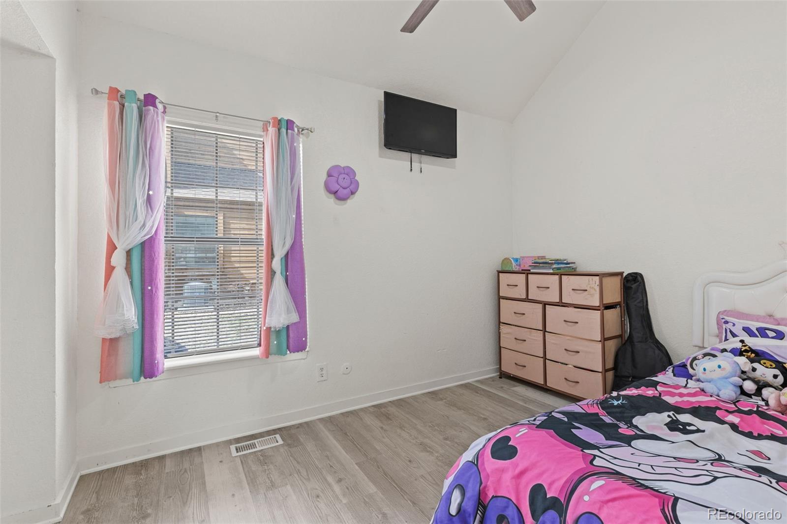 MLS Image #17 for 2569  devonshire court,denver, Colorado