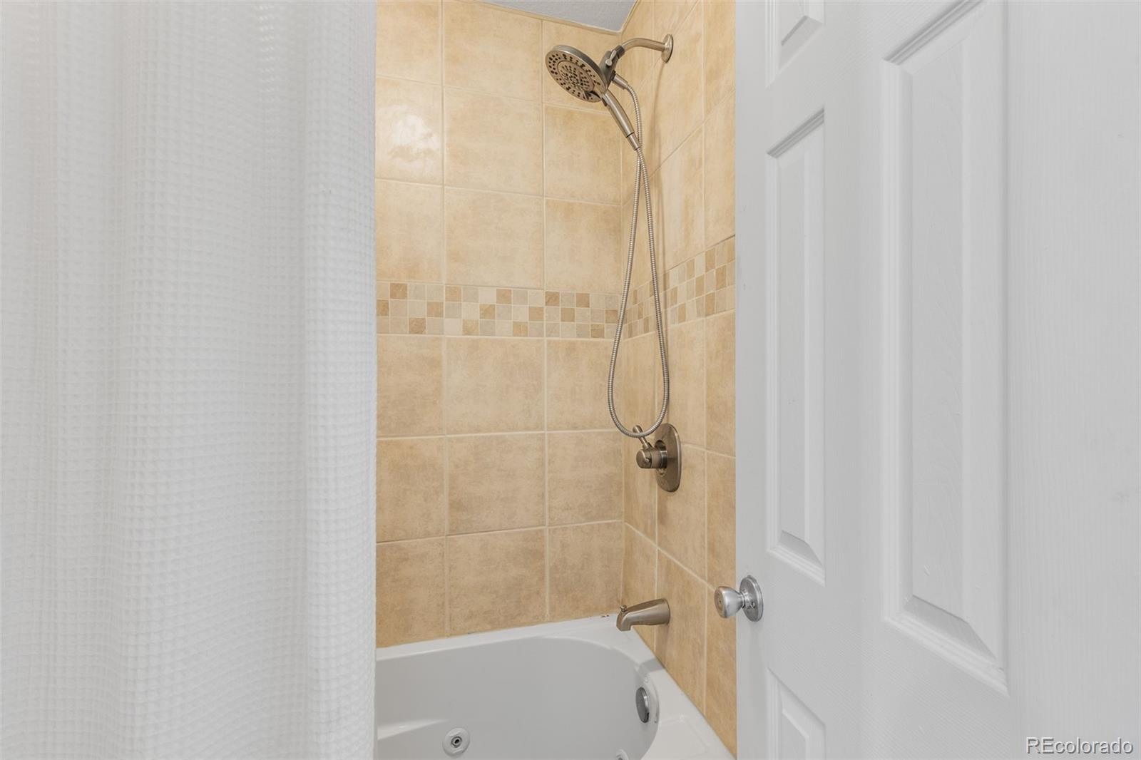 MLS Image #28 for 2569  devonshire court,denver, Colorado