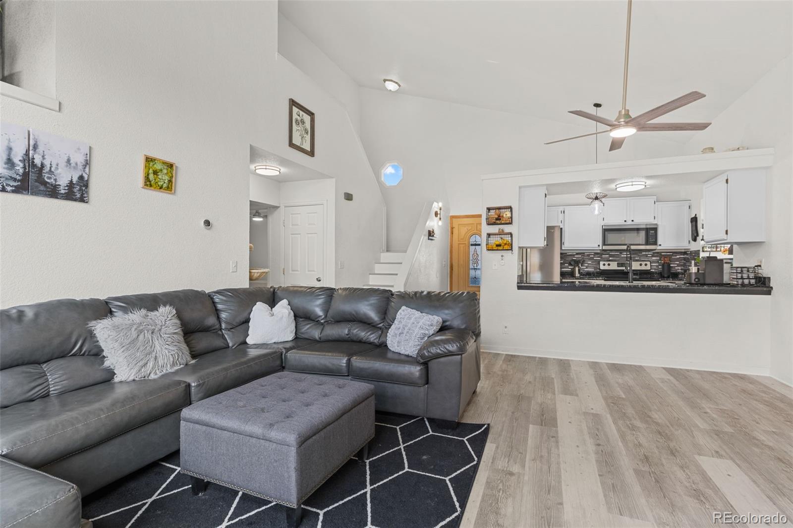 MLS Image #9 for 2569  devonshire court,denver, Colorado