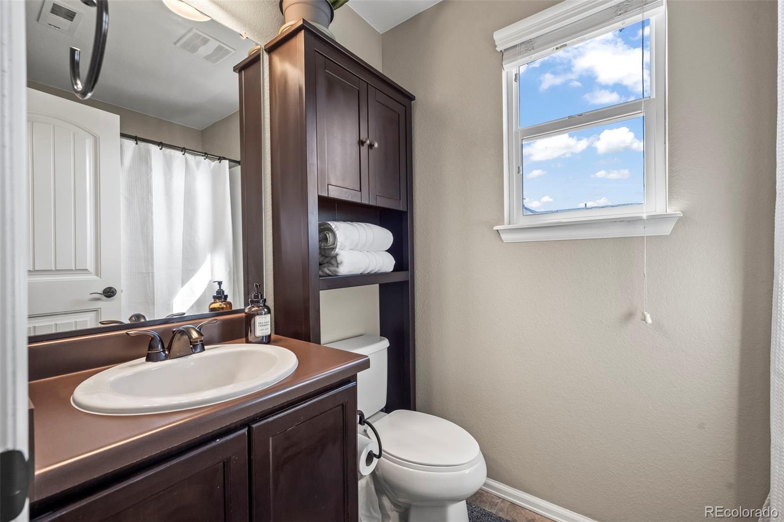 MLS Image #10 for 19603 e 63rd place,aurora, Colorado