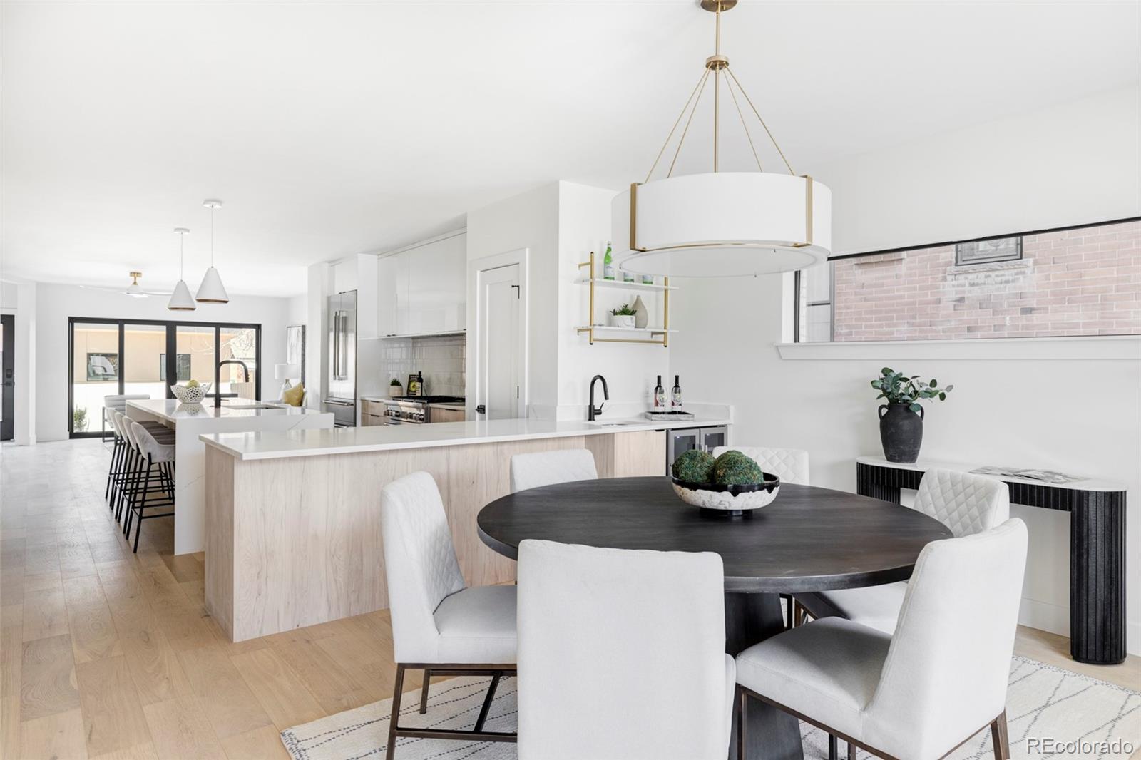 MLS Image #2 for 421 s pearl street,denver, Colorado