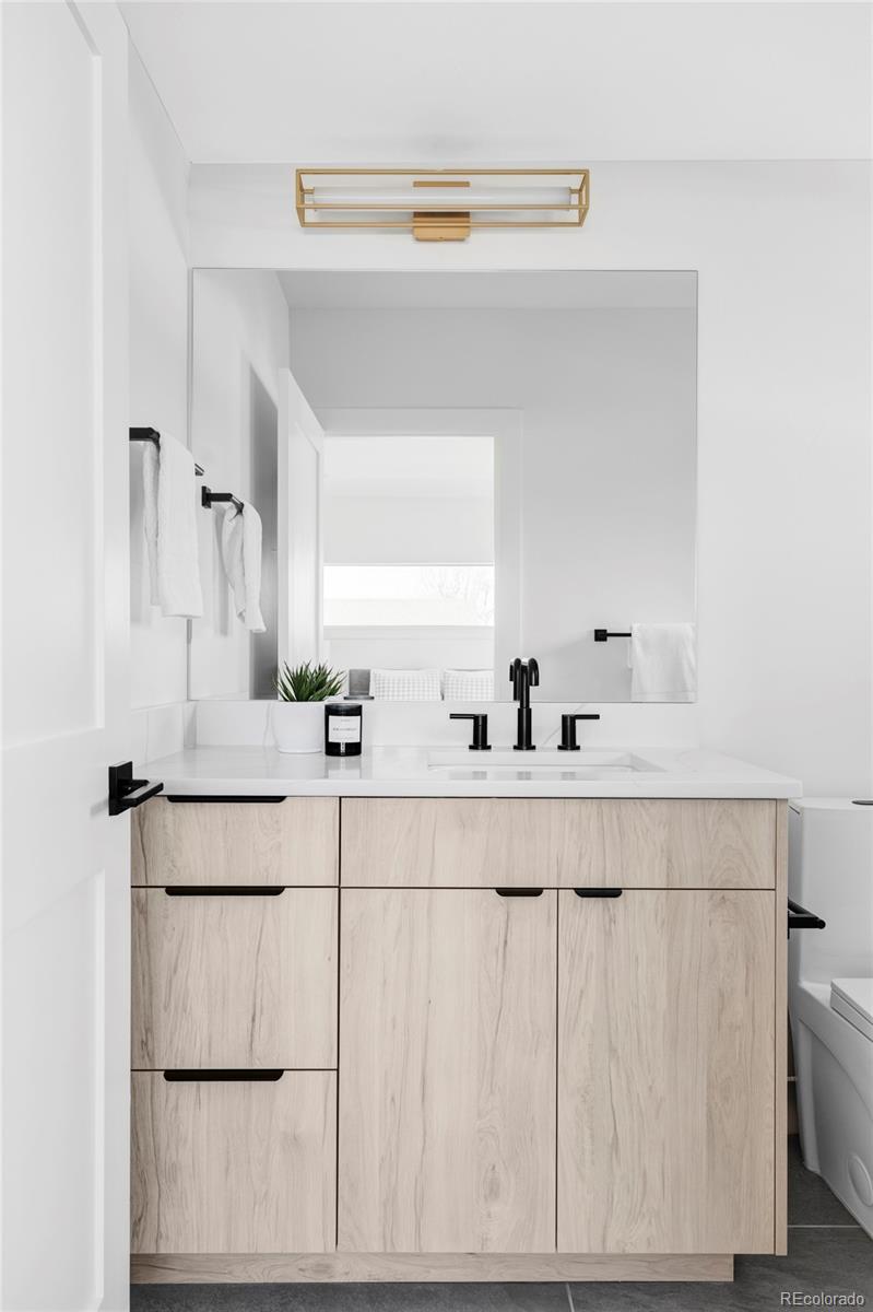 MLS Image #25 for 421 s pearl street,denver, Colorado