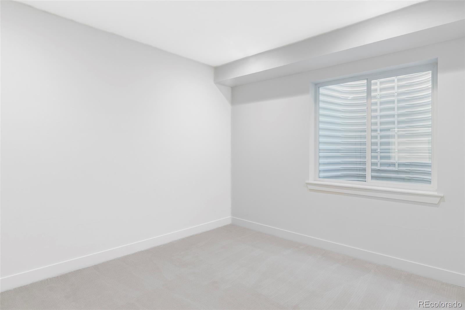MLS Image #39 for 421 s pearl street,denver, Colorado
