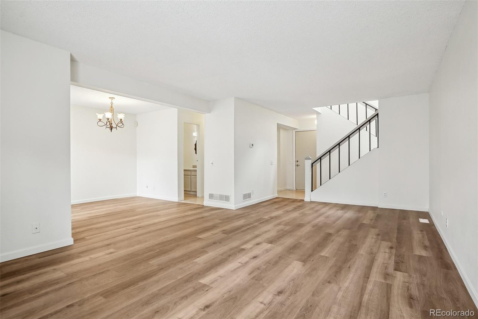 MLS Image #11 for 1529 s sable boulevard,aurora, Colorado