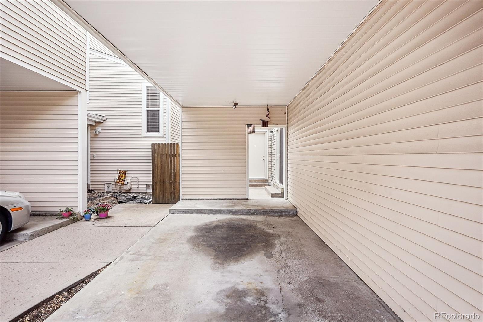 MLS Image #3 for 1529 s sable boulevard,aurora, Colorado