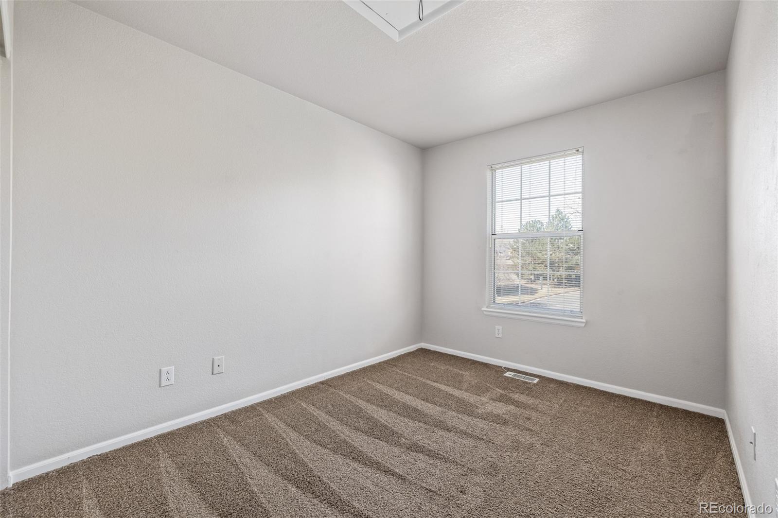 MLS Image #18 for 8199  welby road,denver, Colorado