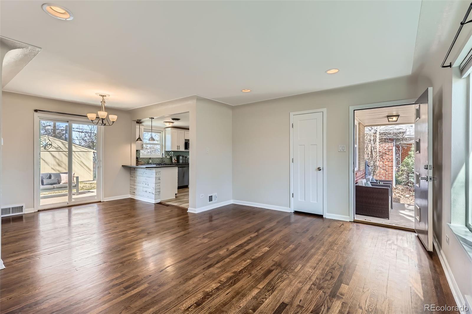 MLS Image #3 for 1261 s harrison street,denver, Colorado