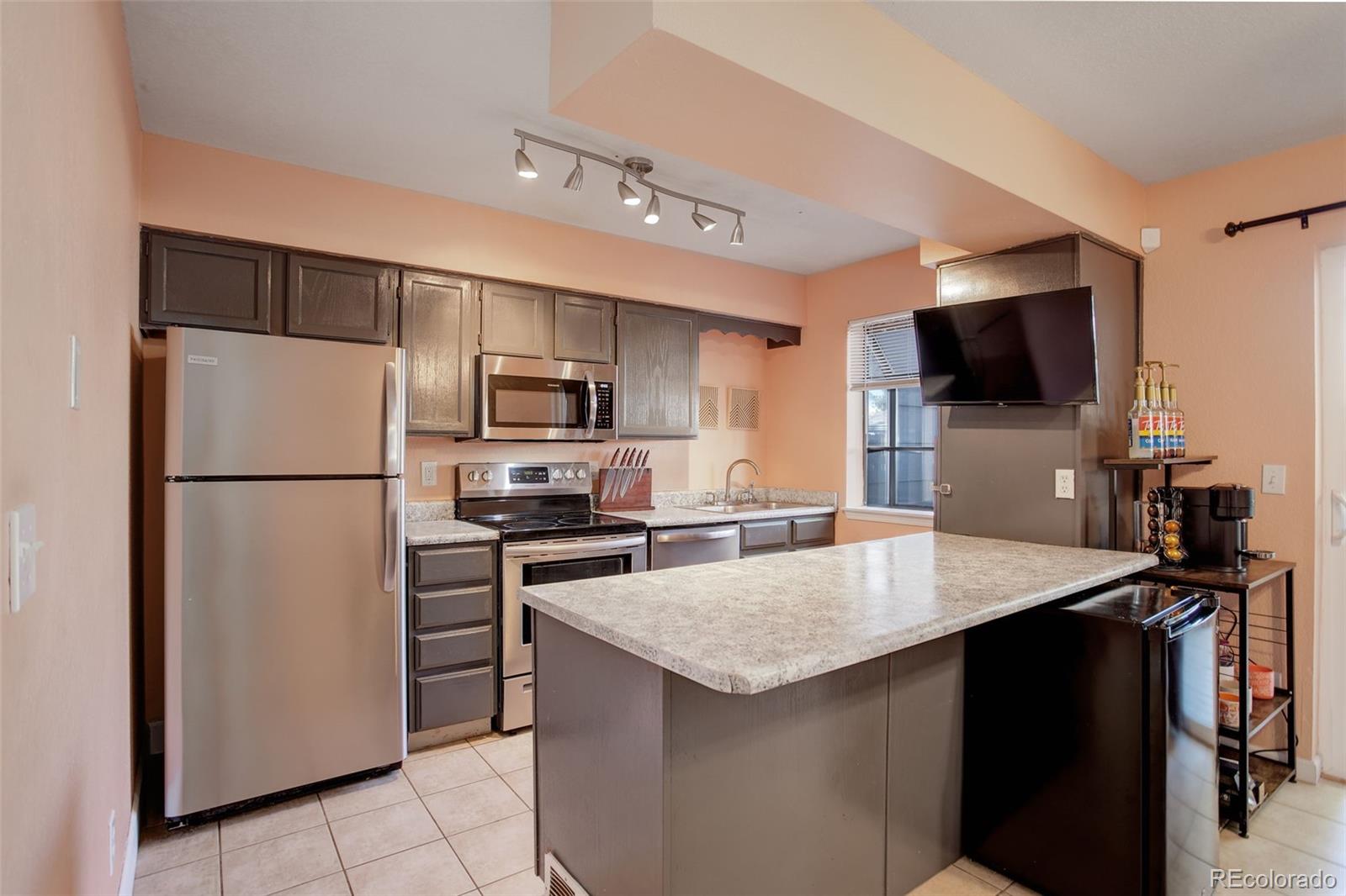 MLS Image #5 for 2249  emery street,longmont, Colorado